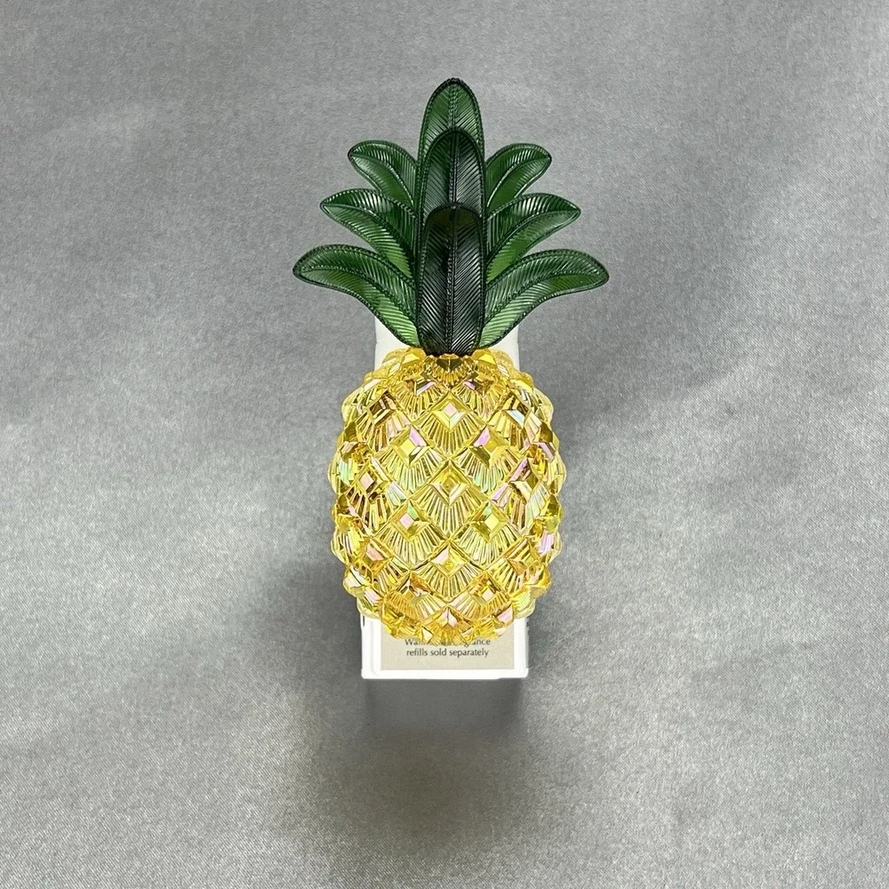 Bath & Body Works Wallflower Plug-in + Pink‎ Pineapple Sunrise Fragrance Refill
